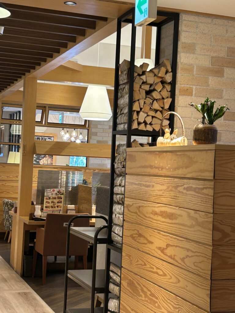 むさしの森珈琲　店内雰囲気